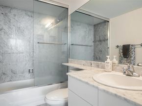 800 Claughton Island Dr 1504, Miami FL 33131