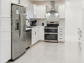 15309 SW 183rd Ter, Miami FL 33187