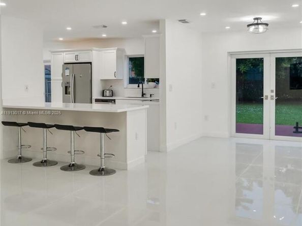 15309 SW 183rd Ter, Miami FL 33187