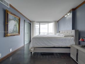 7601 E Treasure Dr 1811, North Bay Village FL 33141