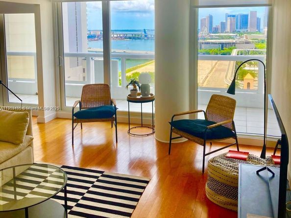 1717 N Bayshore Dr A1953, Miami FL 33132