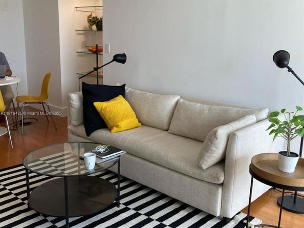 1717 N Bayshore Dr A1953, Miami FL 33132