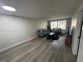 7500 NW 17th St 102, Plantation FL 33313