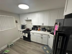 7500 NW 17th St 102, Plantation FL 33313