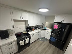 7500 NW 17th St 102, Plantation FL 33313