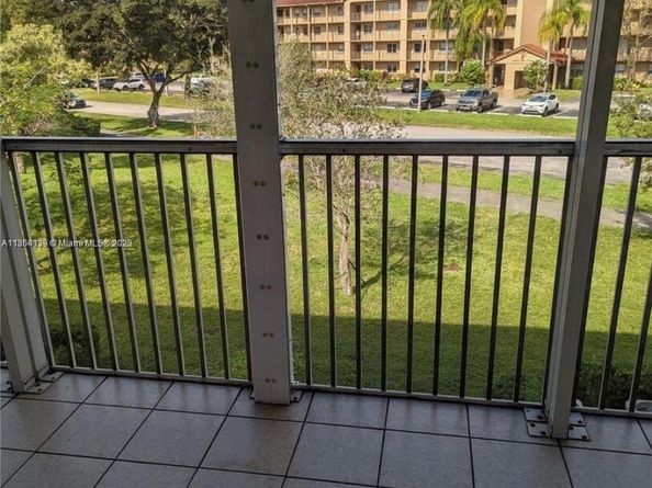 12701 SW 14th St 308J, Pembroke Pines FL 33027