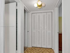 12027 S Greenway Cir 206, Royal Palm Beach FL 33411