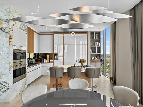 2821 S Bayshore Dr LPHD, Miami FL 33133