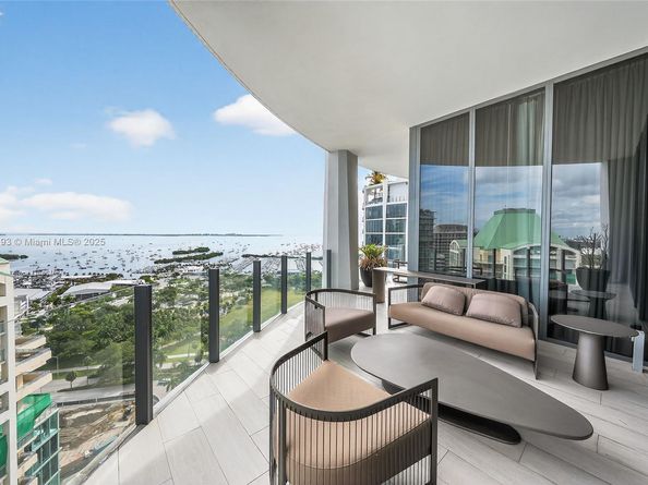 2821 S Bayshore Dr LPHD, Miami FL 33133