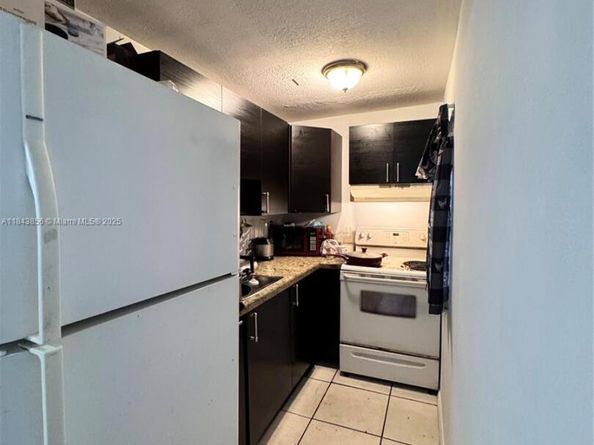 1613 NW 45th St, Miami FL 33142