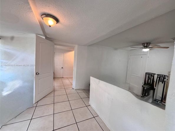 1613 NW 45th St, Miami FL 33142