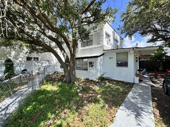 1613 NW 45th St