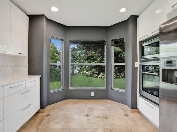 4917 SW 32nd Way, Hollywood FL 33312