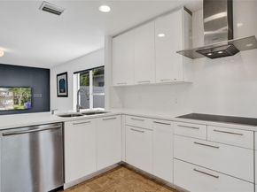 4917 SW 32nd Way, Hollywood FL 33312