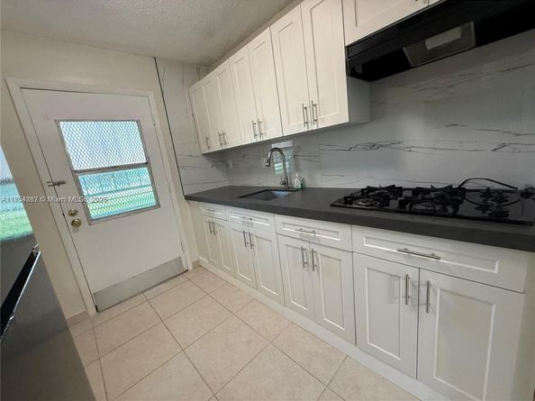 70 NE 202nd Ter T7, Miami Gardens FL 33179