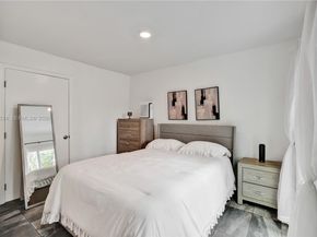 15463 SW 57th St, Miami FL 33193