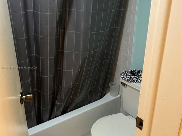 Undisclosed Address #A11893144, Miami FL 33186