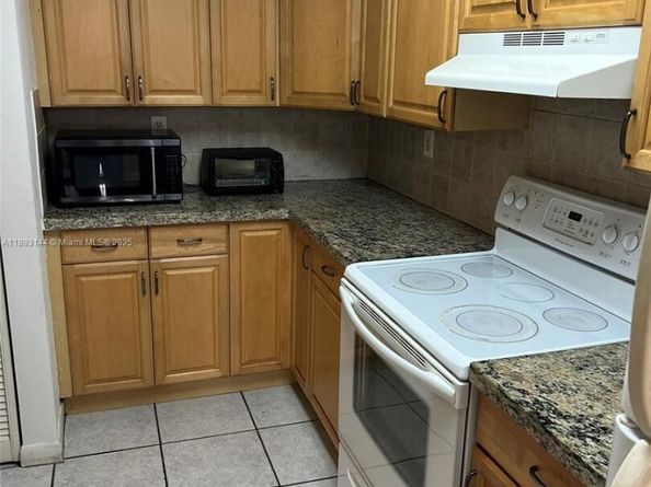 Undisclosed Address #A11893144, Miami FL 33186