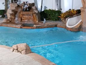612 SW 179th Ave, Pembroke Pines FL 33029