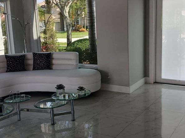 612 SW 179th Ave, Pembroke Pines FL 33029