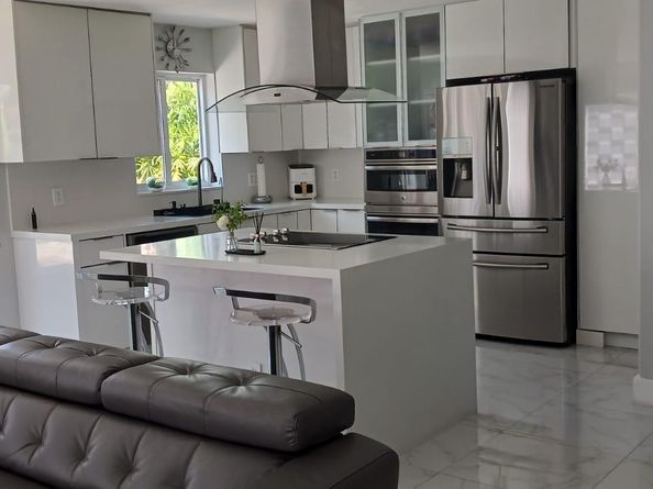 612 SW 179th Ave, Pembroke Pines FL 33029