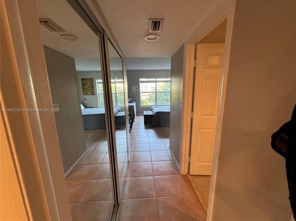 3650 Inverrary Dr 3YG, Lauderhill FL 33319