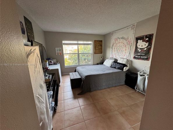 3650 Inverrary Dr 3YG, Lauderhill FL 33319