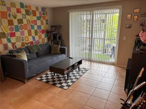 3650 Inverrary Dr 3YG, Lauderhill FL 33319