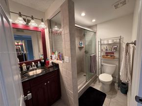 3650 Inverrary Dr 3YG, Lauderhill FL 33319