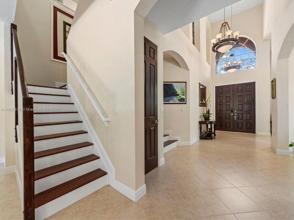 19165 N Gardenia Ave, Weston FL 33332