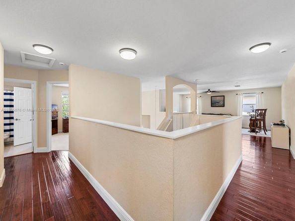 19165 N Gardenia Ave, Weston FL 33332