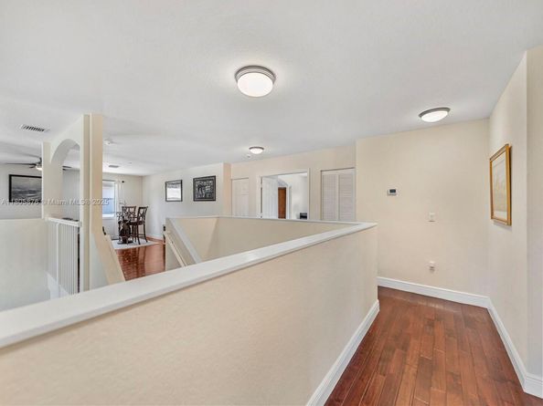 19165 N Gardenia Ave, Weston FL 33332