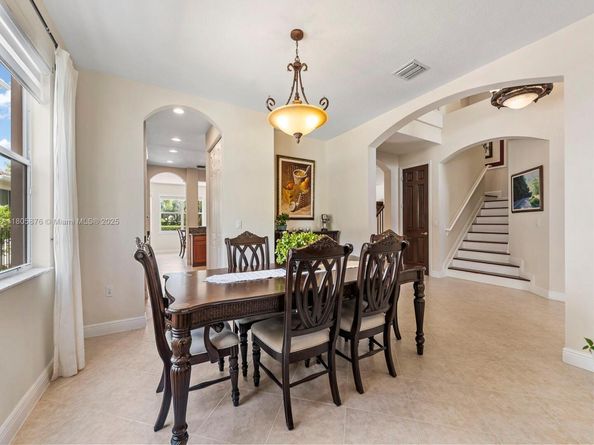19165 N Gardenia Ave, Weston FL 33332