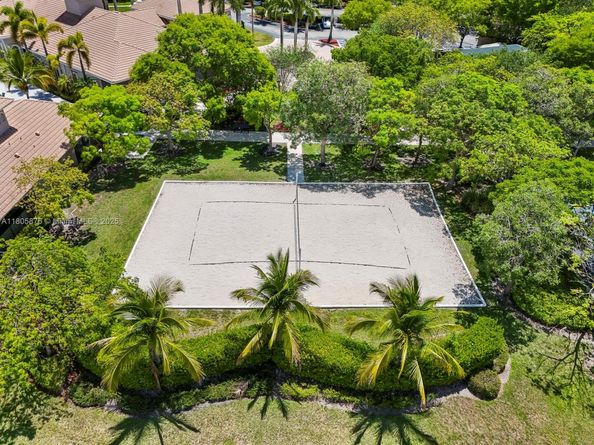 19165 N Gardenia Ave, Weston FL 33332