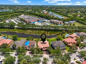 19165 N Gardenia Ave, Weston FL 33332