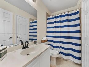 19165 N Gardenia Ave, Weston FL 33332