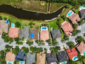 19165 N Gardenia Ave, Weston FL 33332