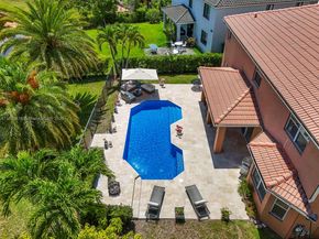 19165 N Gardenia Ave, Weston FL 33332