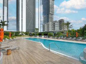 700 NE 24TH St 706, Miami FL 33137