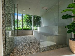 700 NE 24TH St 706, Miami FL 33137