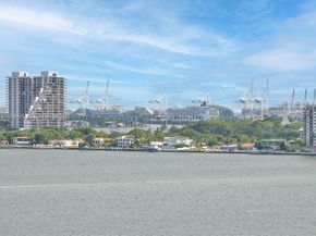 700 NE 24TH St 706, Miami FL 33137