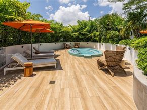 700 NE 24TH St 706, Miami FL 33137