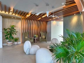 700 NE 24TH St 706, Miami FL 33137