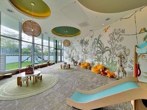 700 NE 24TH St 706, Miami FL 33137