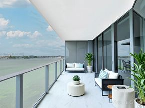 700 NE 24TH St 706, Miami FL 33137