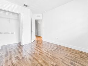 21007 NW 14 Pl 351, Miami Gardens FL 33169