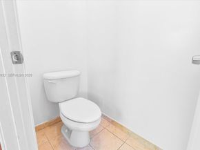 21007 NW 14 Pl 351, Miami Gardens FL 33169