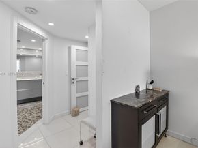 3000 Island Blvd 2404, Aventura FL 33160