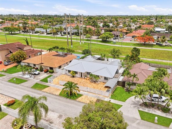 323 NW 136th Pl, Miami FL 33182
