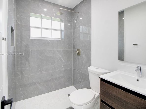 1130 NW 91st St, Miami FL 33150